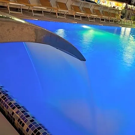 Lido Hotel 3*