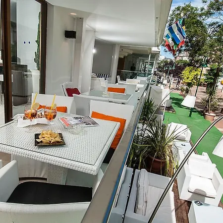 Lido Hotel 3*